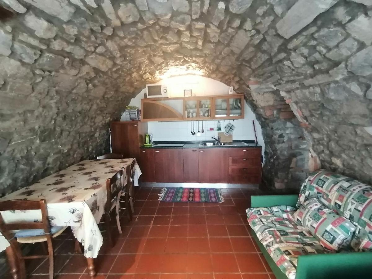 Ferienwohnung Casa Sasso Tavernola Bergamasca Exterior foto